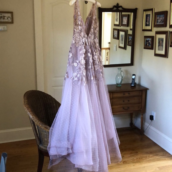 Formal wedding wear - Picture 2 of 8